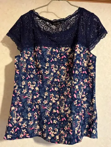 로라 애슐리 블라우스 꽃무늬 레이스