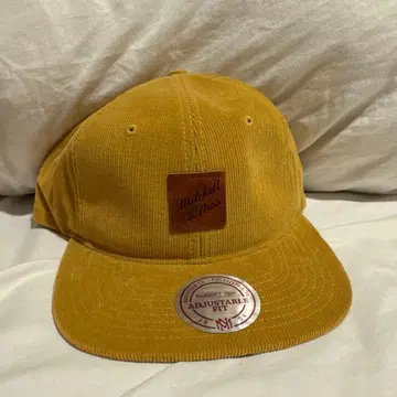 Mitchell & Ness 코듀로이 캡