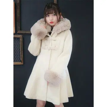 로지타 아이보리 퍼 롱 코트 F 사이즈