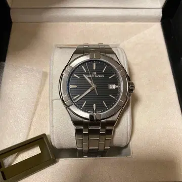 모리스라크로와 아이콘 쿼츠 가격 인하 불가