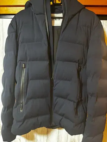 ZARA 남성용 다운 새상품급