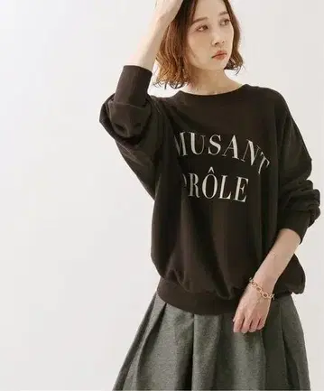 IENA 쭈리 로고 맨투맨