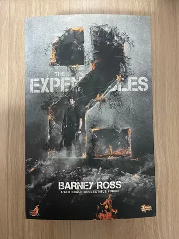 익스펜더블 2 바니 로스 피규어 핫토이즈