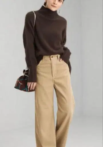 1회 착용 그린 라벨 릴랙싱 샤기 헤어리 하이넥 니트