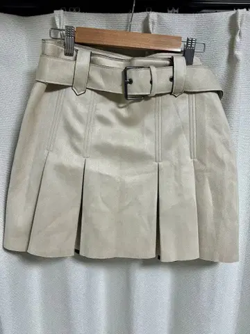 ZARA 베이지 플리츠 스커트 M 사이즈