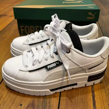 PUMA 통굽 플랫폼 스니커즈