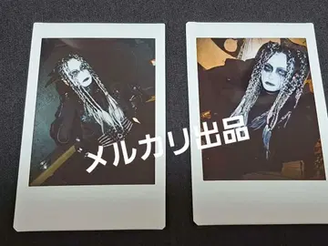 DAMNED 이치온 과거 폴라로이드 2장 세트 V계 밴드