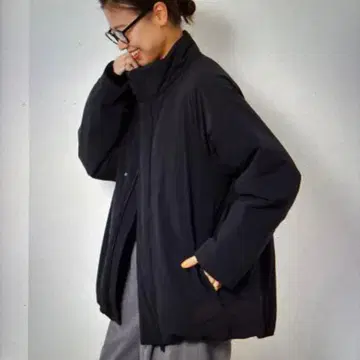 데상트 얼터레인 별주 저널 스탠다드 레리움 패딩 자켓