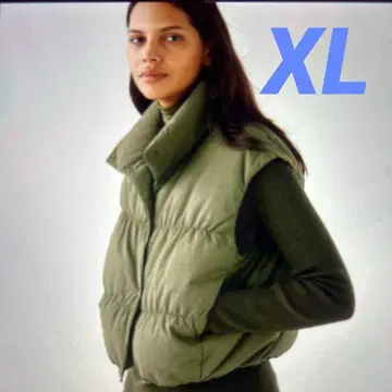 컨디션 최상 완판 유니클로C 크롭 다운 베스트 카키 XL