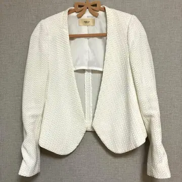 프레이 아이디 화이트 노카라 자켓