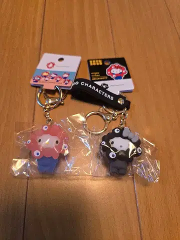 선착순 EXPO 2025 블랙 미야코 키티 아크릴 키링 2개 세트