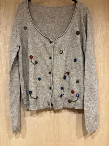 센소유니코 io comme io 자수 가디건