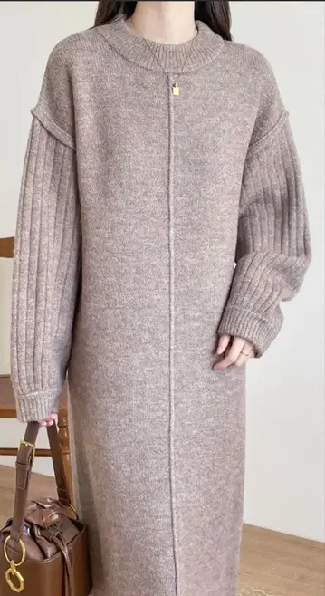 ABITOKYO 아비토쿄 센터라인 니트 원피스