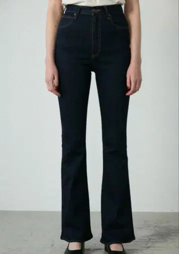 MOUSSY HW Rebirth FLARE