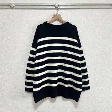 [ 미사용 새상품 ] LOWRYS FARM(로리즈팜) 보더 니트