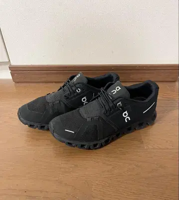 온 on 클라우드 블랙 25.0cm