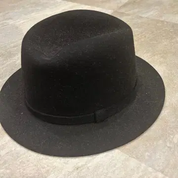 블랙 울 펠트 햇 리본 포함