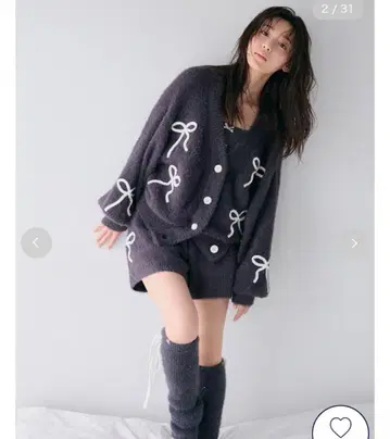 리본 페더 셋업