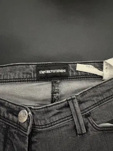 EMPORIO ARMANI 그레이 데님 26