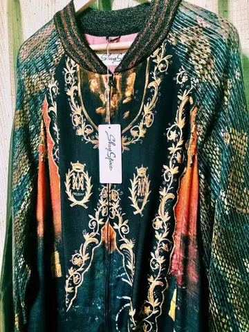 HYDE 착용 share spirit 스카잔 25SS 신상