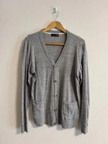 BEAMS 그레이 가디건 포켓 부착