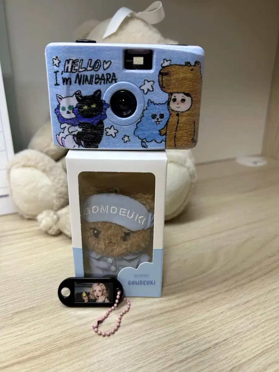 New product) Blackpink doll + Jennie membership camera + Rose keyring Blackpink sell