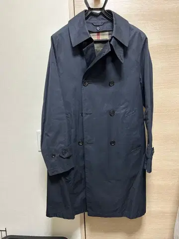 Mckintosh London 네이비 트렌치코트 사이즈 40
