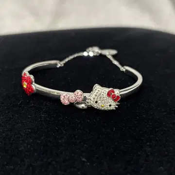 스와로브스키 x 키티 뱅글 새상품급