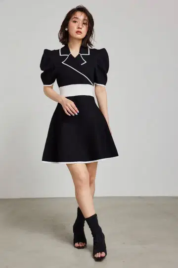 [rienda] 테일러드 칼라 미니 플레어 하프 슬리브 니트 원피스