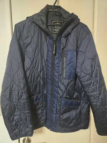 ALPHA INDUSTRIES 나일론 퀼팅 자켓 후드티