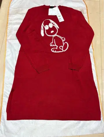 [ 새상품 ] Cachette 니트 스웨터 니트 스누피 상의