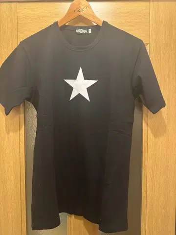 E.YAZAWA T셔츠(HIBIYA) 블랙 M