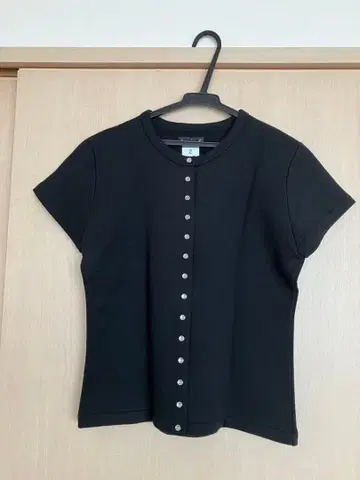 블랙 반팔 상의 사이즈 2