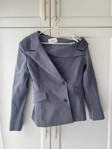 그레이 테일러드 자켓 싱글 버튼