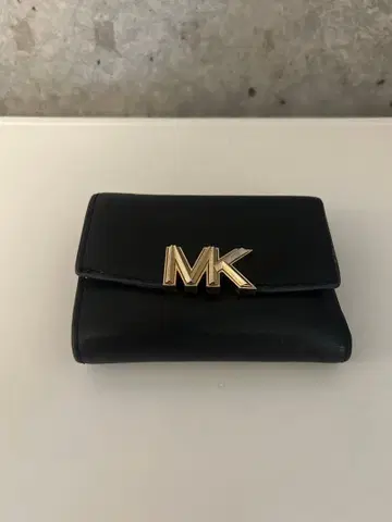 Michael Kors 블랙 3단 폴더형 지갑