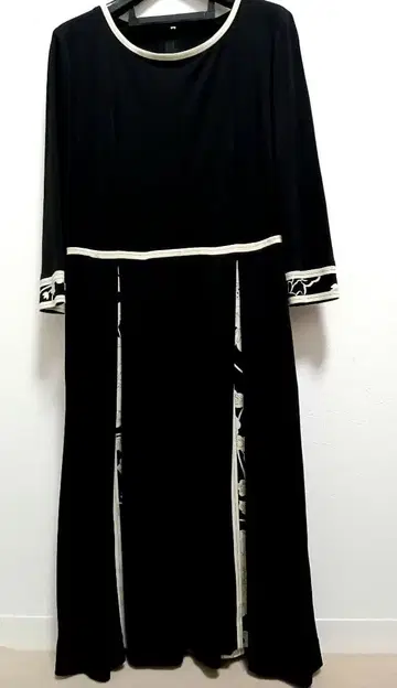 컨디션 최상 레오나르 칸칸 소재 원피스 38