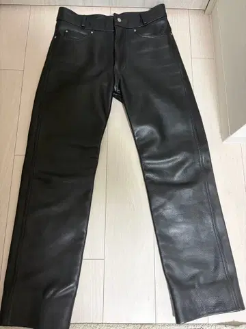 블랙 가죽 팬츠 스트레이트