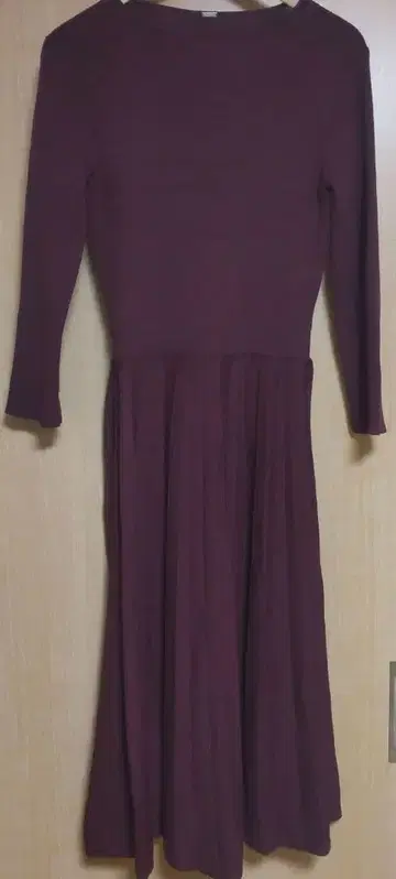 Mila owen 버건디 긴팔 니트 원피스