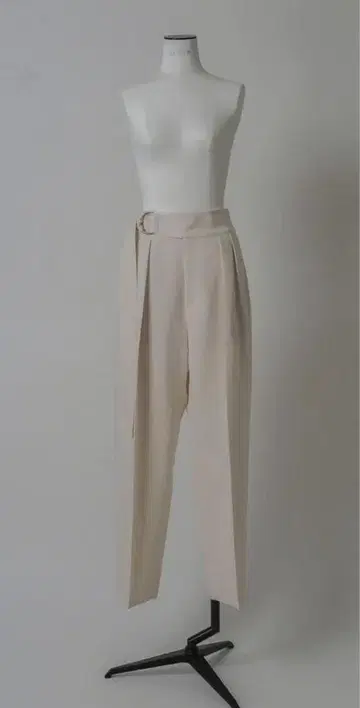 Ginxxx님 화이트 36