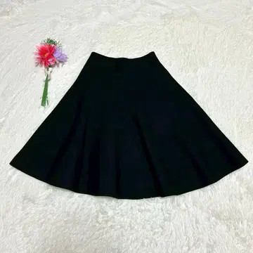 새상품급 LE CIEL BLEU 루쉘블루 니트 플레어 스커트 36 블랙