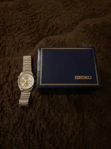 SEIKO 크로노그래프 손목시계 실버/골드