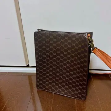 여성용 숄더백 다크 브라운