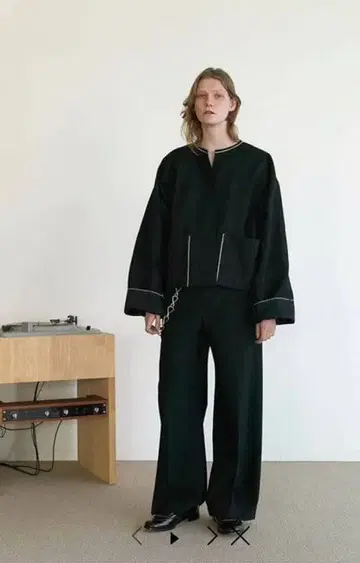 SUNSEASNM-Blue2 w/귀 Wide Pants 블랙