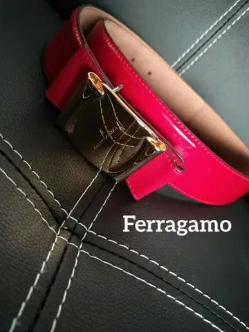 페라가모 Ferragamo 빨간색 가죽 벨트
