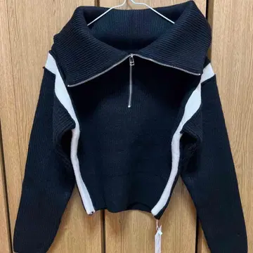 EMODA 자매 브랜드 VEQUM 하프 지퍼 니트 택 포함 미사용 새상품