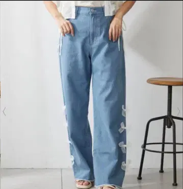 사이드 리본 포함 라이트 블루 데님 팬츠 M