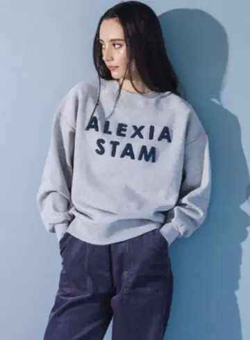 새상품 ALEXIA STAM 그레이 맨투맨