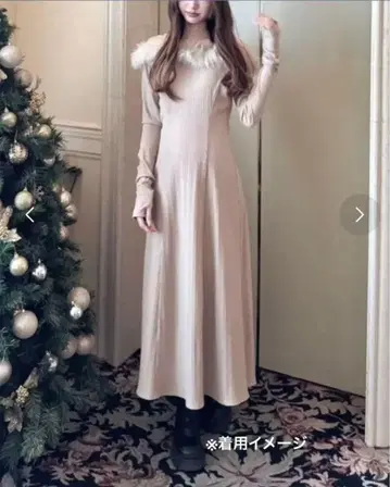 인조 모피 맥시 길이 리브 원피스 오프숄더 베이지 계열