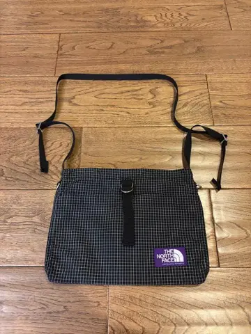 THE NORTH FACE 숄더백 블랙/체크 무늬
