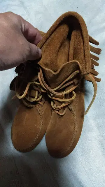 스웨이드 프린지 모카신